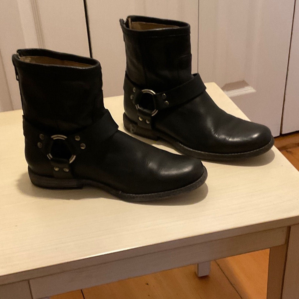 FRYE HARNESS BOOTS